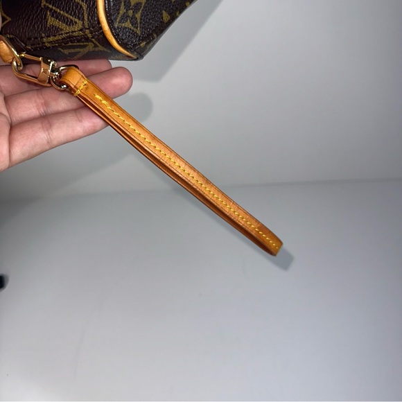 Louis Vuitton Monogram Mini Ellipse Wristlet Clutch - Picture 6 of 14